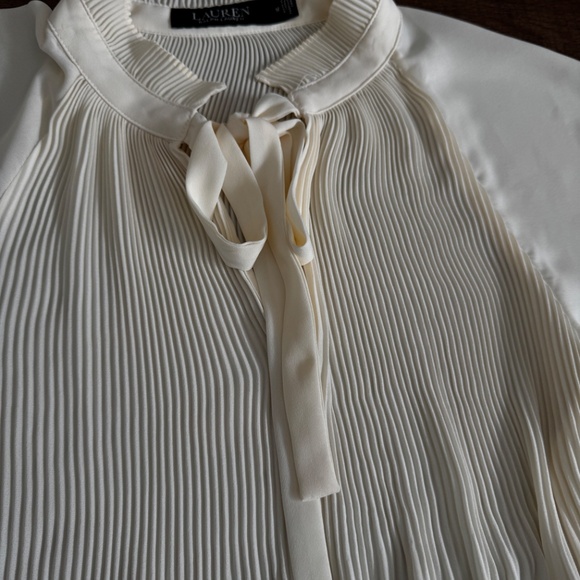 Lauren Ralph Lauren Pleated Tie-Neck Blouse • Size M • Ivory - Picture 6 of 9